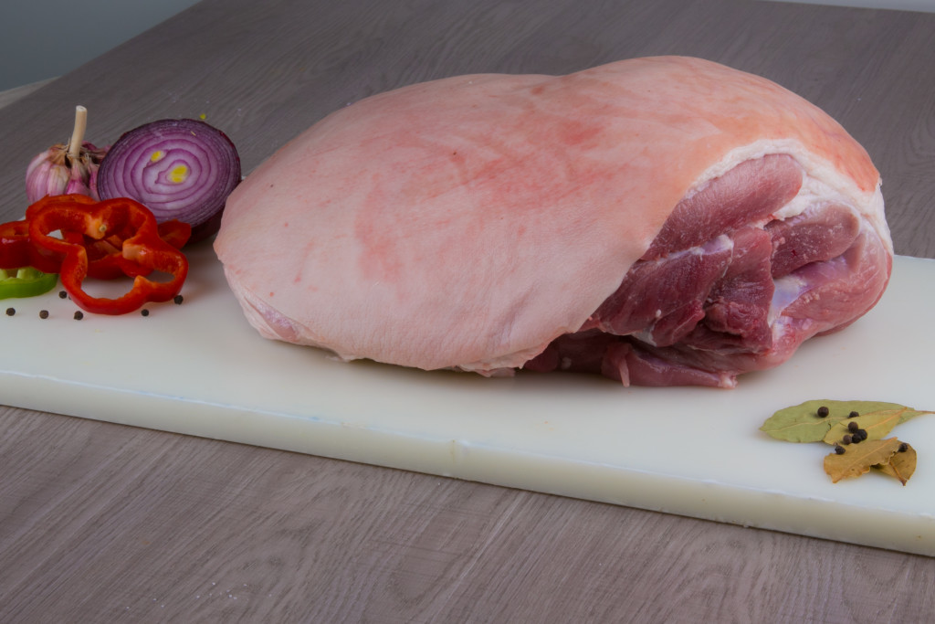 pernil sem osso com couro